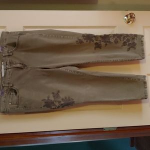 Torrid olive green capris with embroidery detail